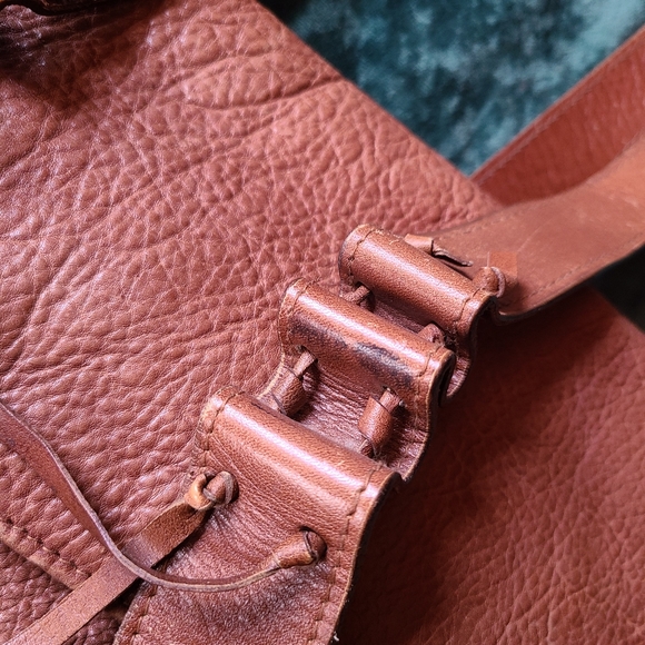 Thick pebbled leather shoulder bag satchel - Picture 14 of 15